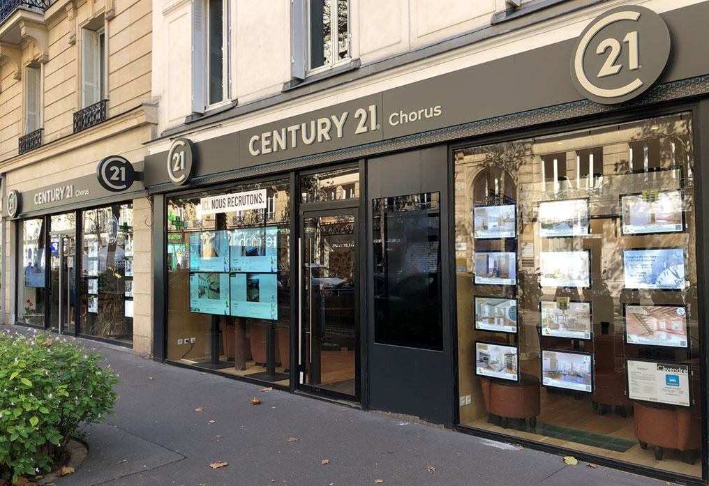 CENTURY 21 Chorus