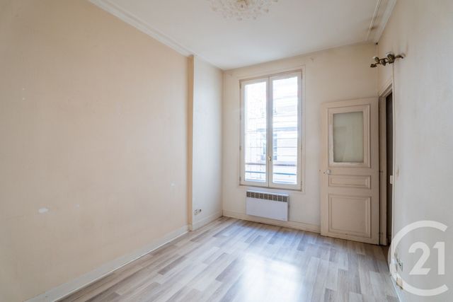  - PARIS - 