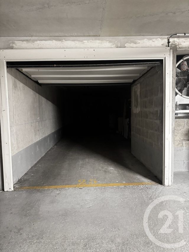 Parking &agrave; vendre - 30 m2 - Paris - 75011 - ILE-DE-FRANCE