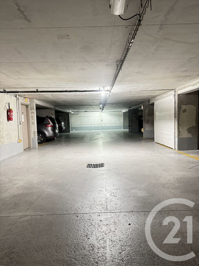 Parking &agrave; vendre - 30 m2 - Paris - 75011 - ILE-DE-FRANCE