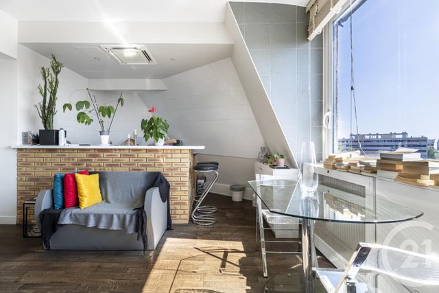 Appartement Duplex &agrave; vendre - 3 pi&egrave;ces - 60,77 m2 - Paris - 75011 - ILE-DE-FRANCE