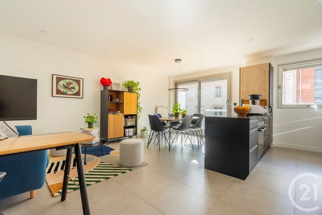 Appartement T2 &agrave; vendre - 2 pi&egrave;ces - 52 m2 - Paris - 75011 - ILE-DE-FRANCE