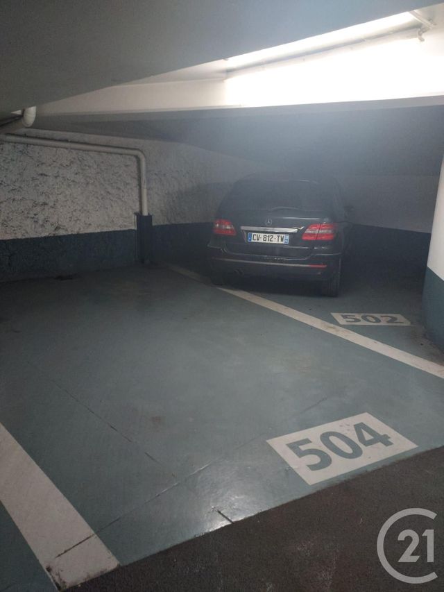 Afficher la photo en grand Parking à vendre - 19 m2 - PARIS - 75012 - ILE-DE-FRANCE