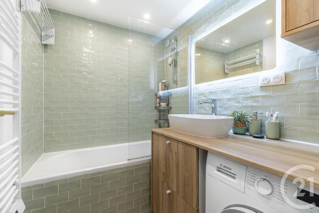 Appartement F3 &agrave; vendre - 3 pi&egrave;ces - 56,10 m2 - Paris - 75011 - ILE-DE-FRANCE