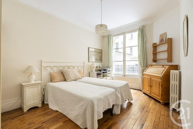 Afficher la photo en grand Appartement F4 à vendre - 4 pièces - 85,89 m2 - Paris - 75016 - ILE-DE-FRANCE