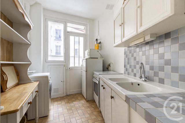 Afficher la photo en grand Appartement F4 à vendre - 4 pièces - 85,89 m2 - Paris - 75016 - ILE-DE-FRANCE