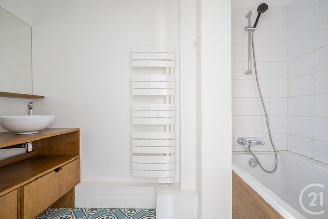 Appartement F4 &agrave; vendre - 5 pi&egrave;ces - 80,09 m2 - Paris - 75011 - ILE-DE-FRANCE