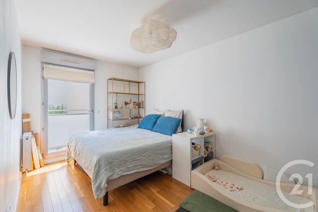 Appartement F3 &agrave; vendre - 3 pi&egrave;ces - 63,34 m2 - Paris - 75010 - ILE-DE-FRANCE